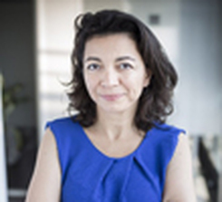 Amel BOUZOURA